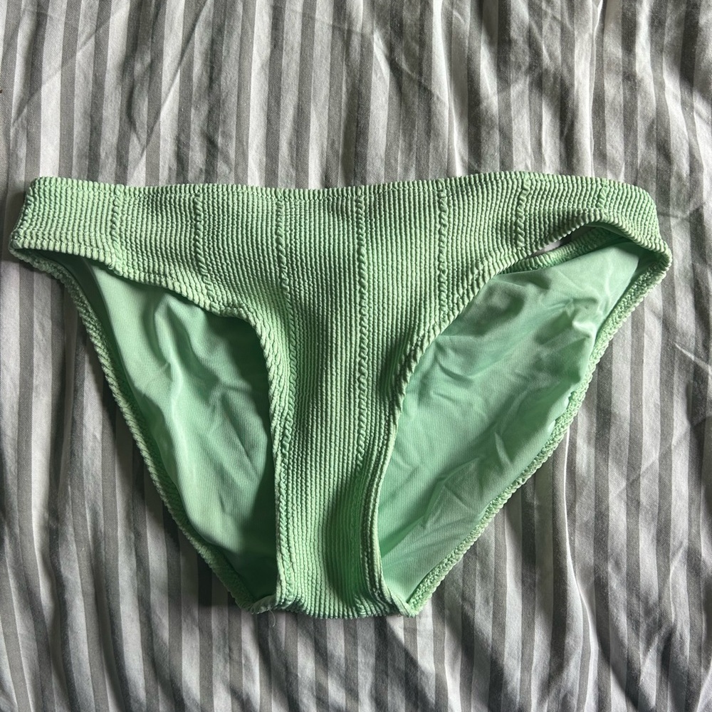 Green Ribbed bikini - Picture 3 of 4